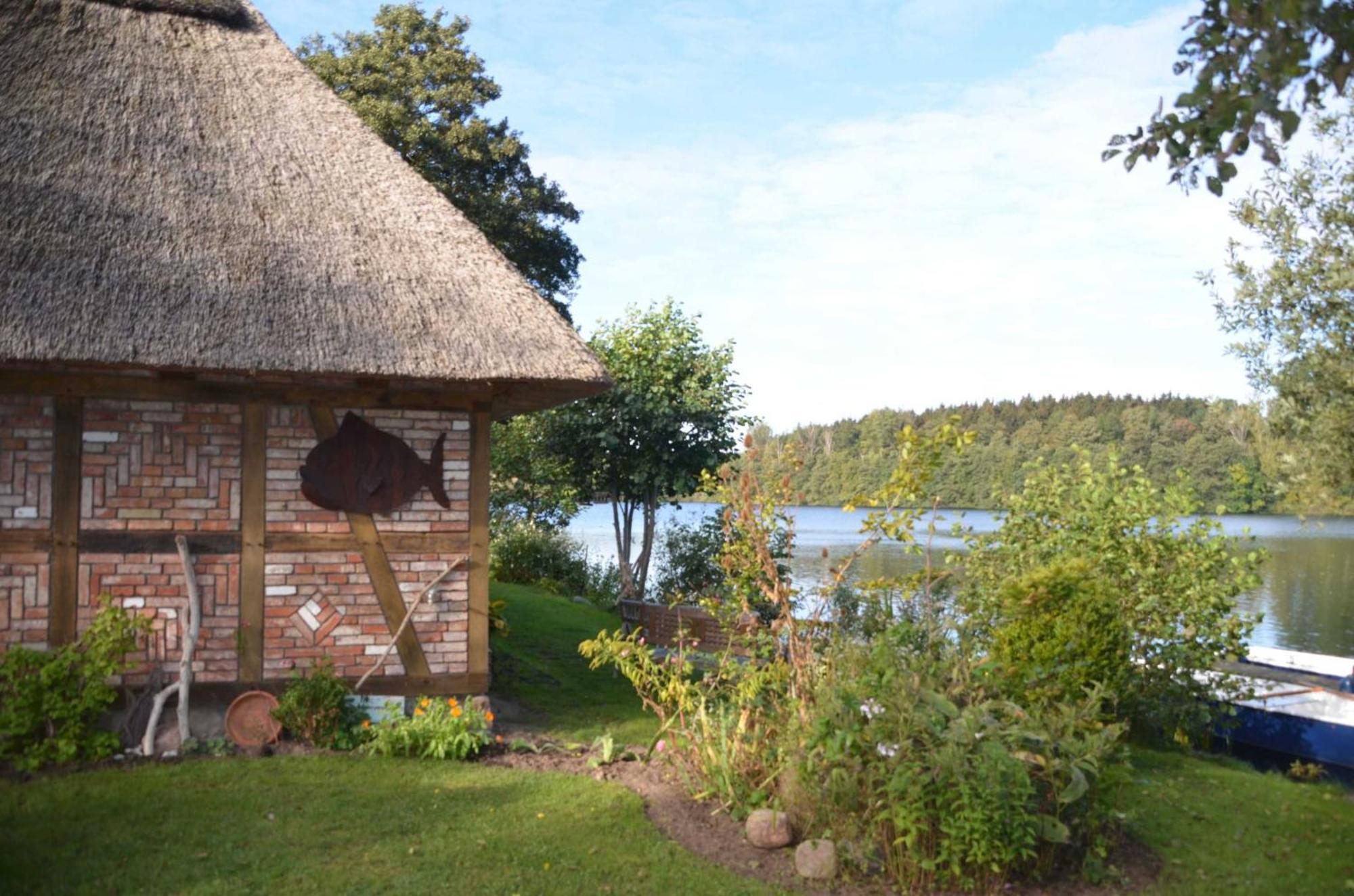 Reetdachkate Auf Gestuet Schierensee Grebin Экстерьер фото